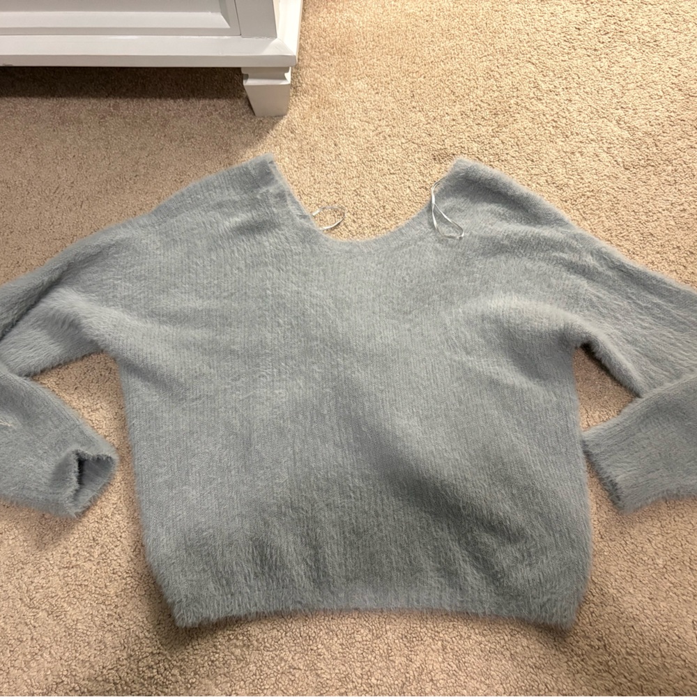 Hollister Women's Reversible Soft Gray Crew Neck Sweater